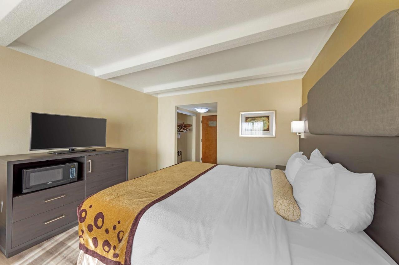 Best Western Plus Madison-Huntsville Hotel Buitenkant foto
